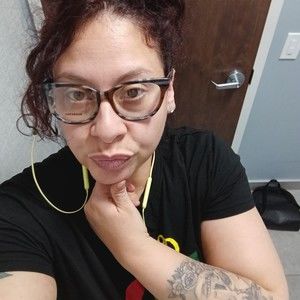 Meet your Posher, Elliann